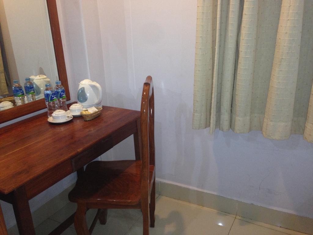 Wei Si Deng Hotel & Restaurant Phnom Penh Exterior photo
