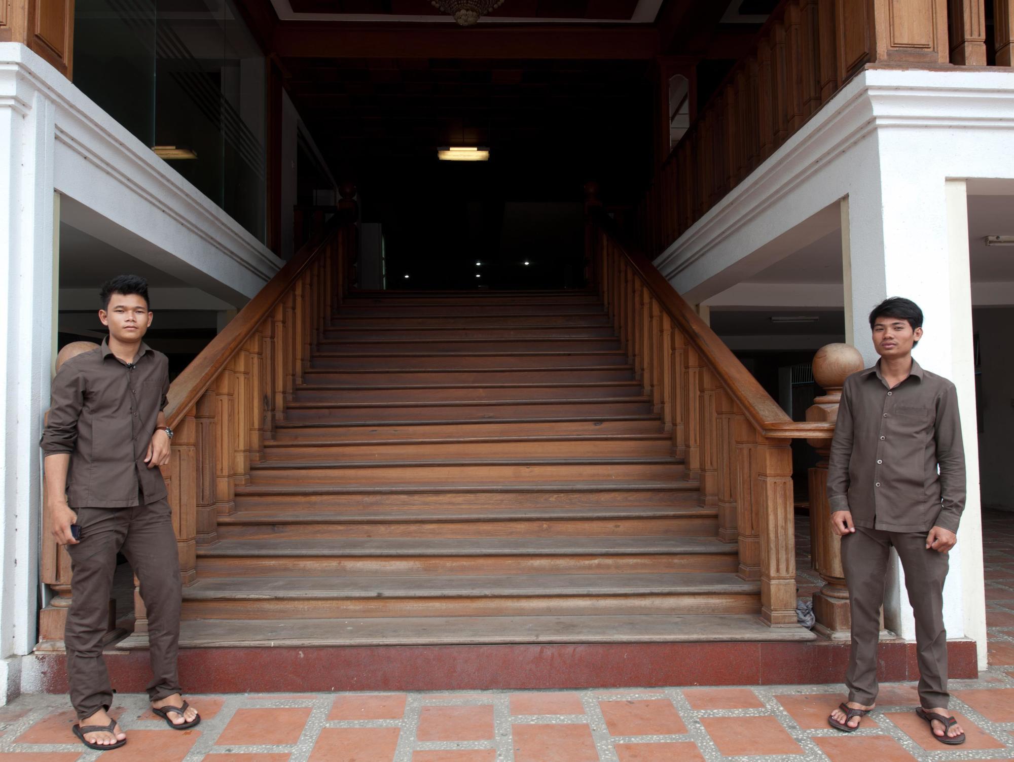 Wei Si Deng Hotel & Restaurant Phnom Penh Exterior photo