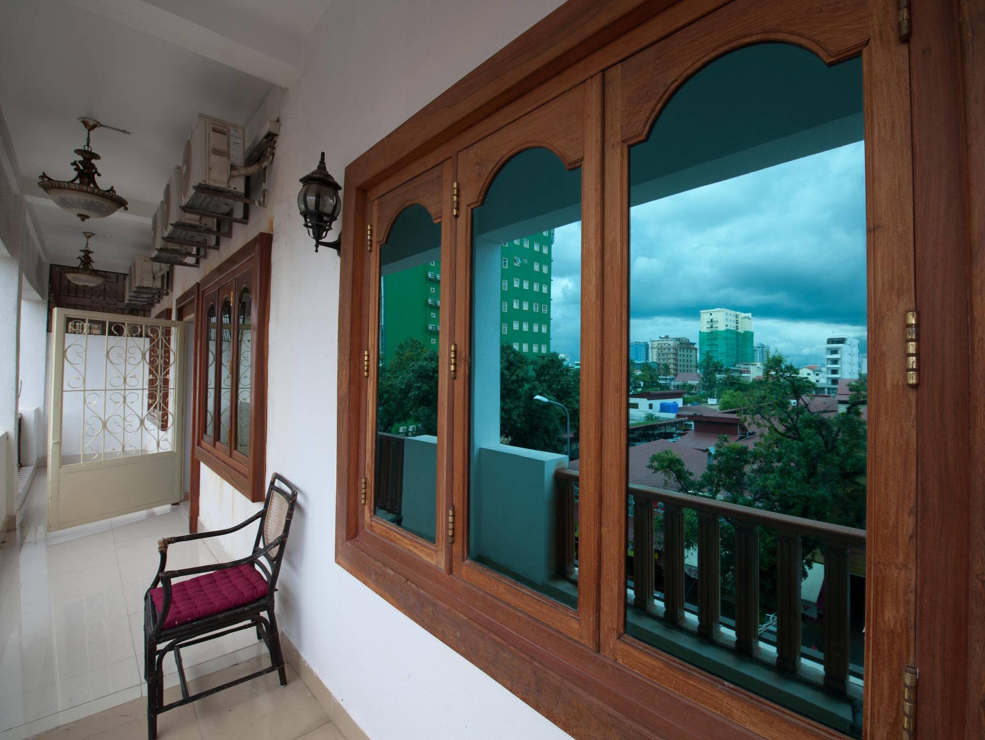 Wei Si Deng Hotel & Restaurant Phnom Penh Exterior photo